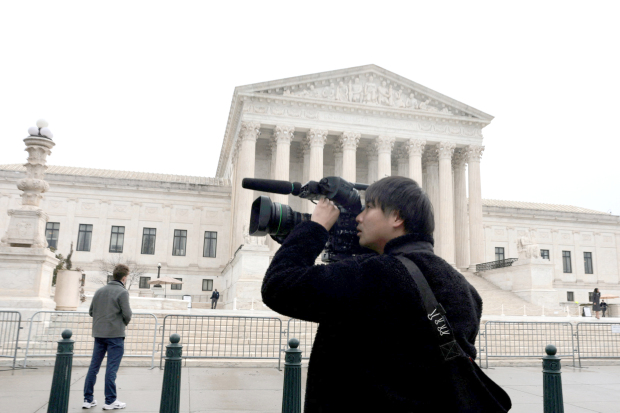 Stocks rise after court ruling on Trump tariffs